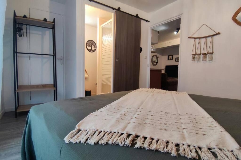 Le Joli'Mans, Appartement Refait A Neuf, Entierement Equipe, Pour 2 Personnes, Proche Quartier Historique Et Centre Le Mans Kültér fotó