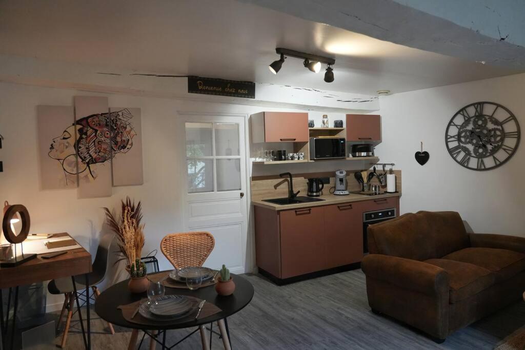 Le Joli'Mans, Appartement Refait A Neuf, Entierement Equipe, Pour 2 Personnes, Proche Quartier Historique Et Centre Le Mans Kültér fotó