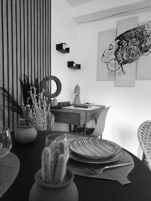 Le Joli'Mans, Appartement Refait A Neuf, Entierement Equipe, Pour 2 Personnes, Proche Quartier Historique Et Centre Le Mans Kültér fotó